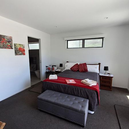 Papamoa Beach, Pohutukawa Deluxe Studio, On Hugoway Extérieur photo